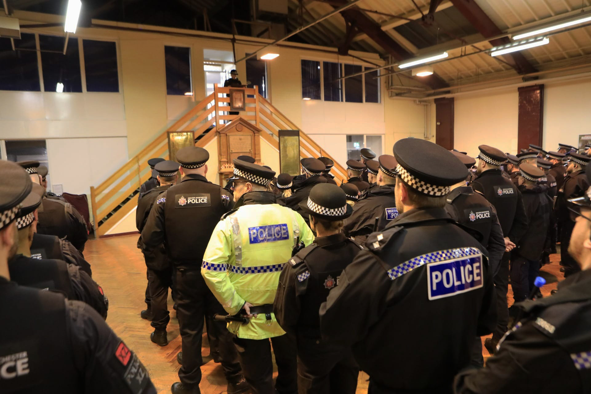 Briefing 01.jpg