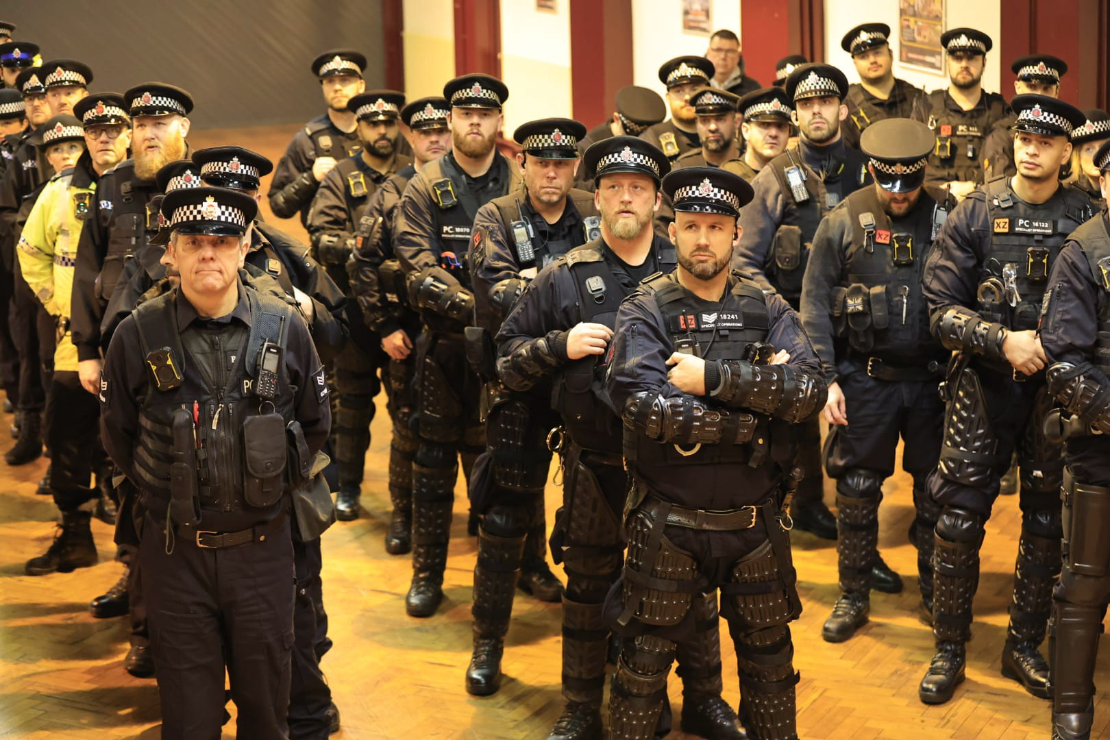 Briefing 09.jpg