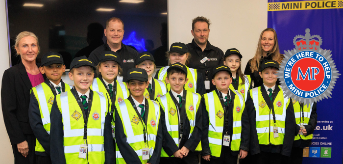 Mini Police Bolton (2).png