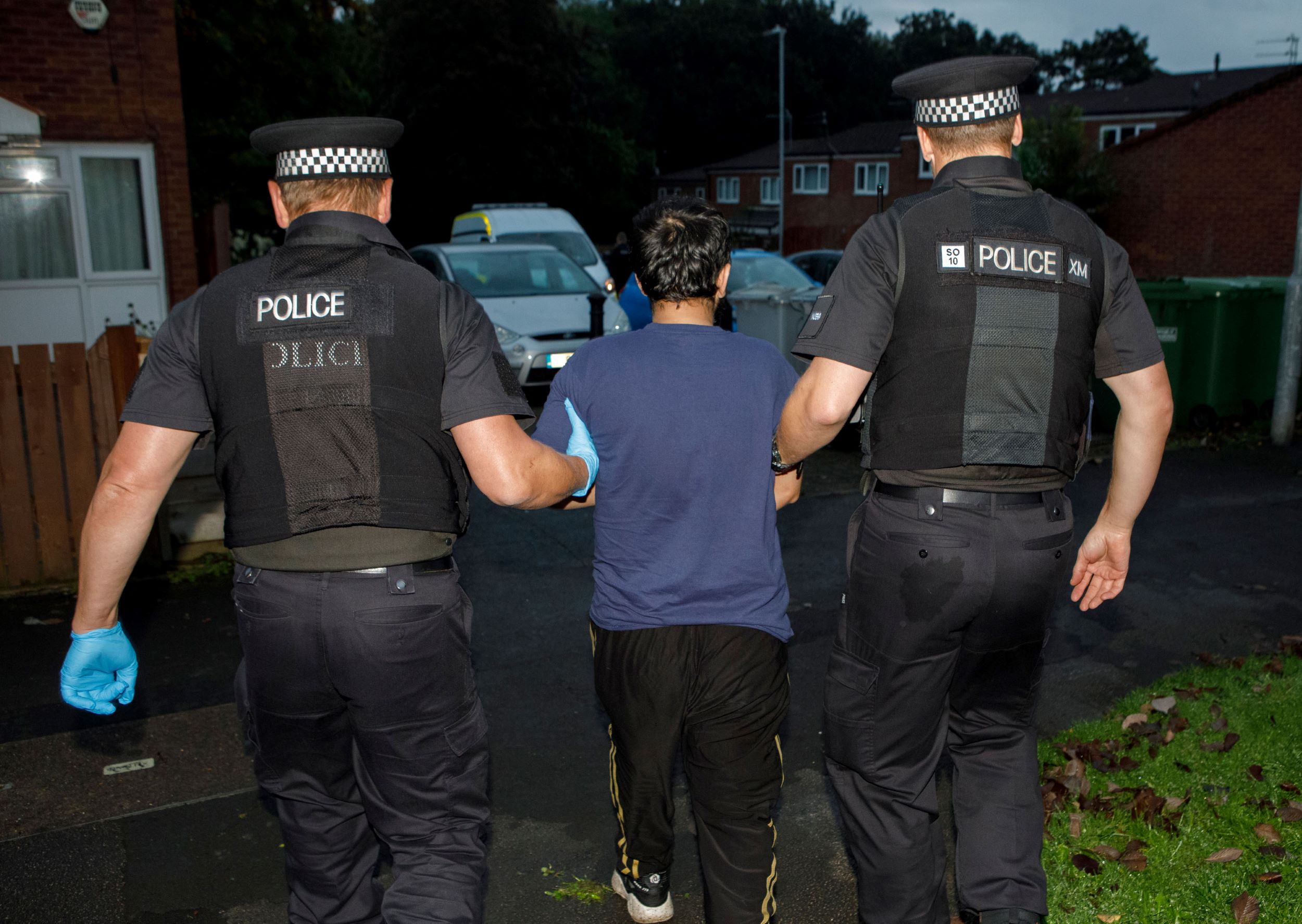 This morning (24 September) we arrested seven men after executing warrants at nine addresses in Manchester, Stockport, and Wilmslow as part of our wide-ranging and complex investigation into the exploitation of teenage children in the city in the early 2000s.