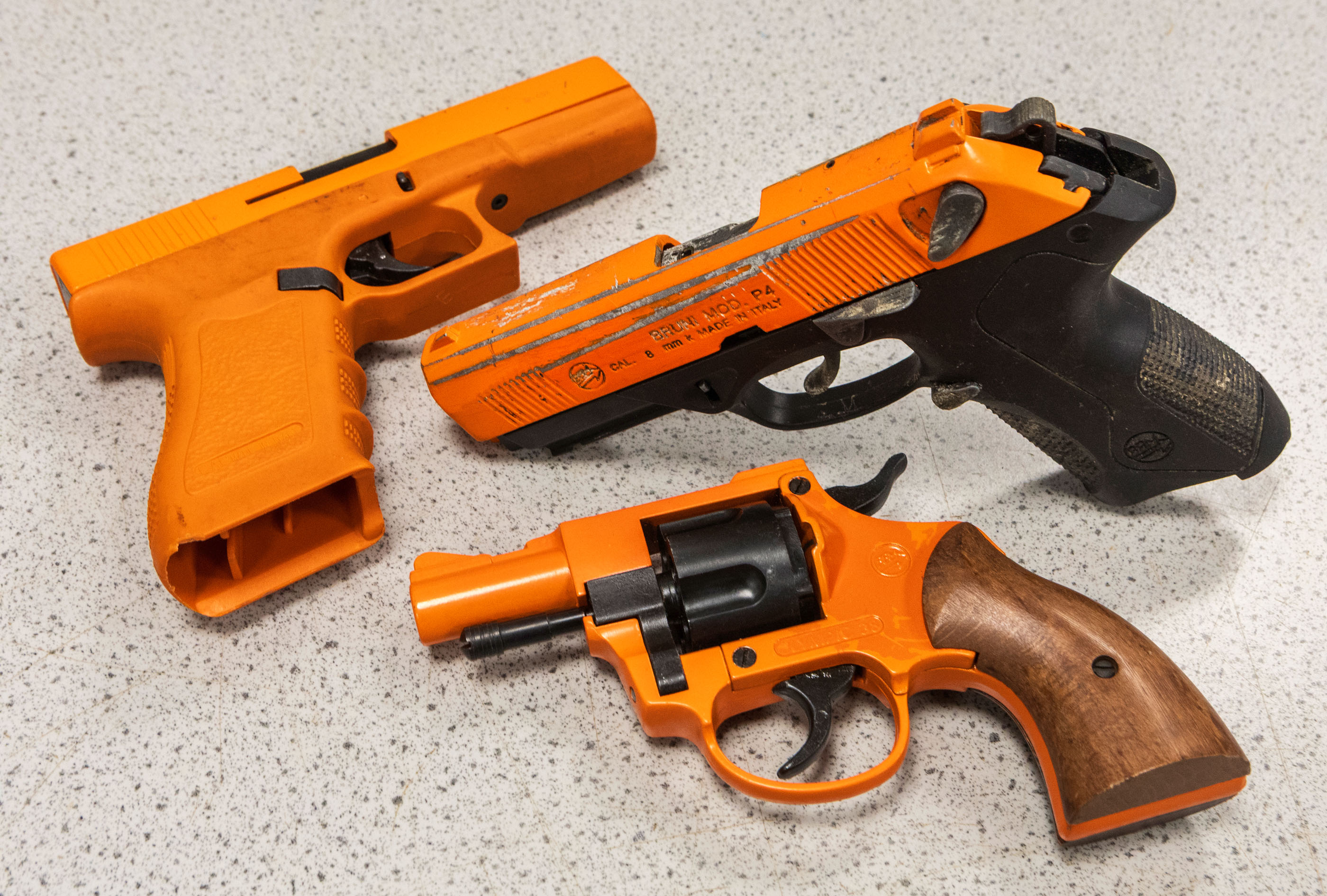 Picture of Bruni firearms.